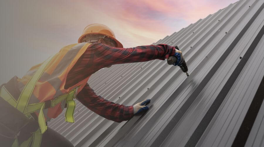 Professional gutter cleaning in Wilton, WI